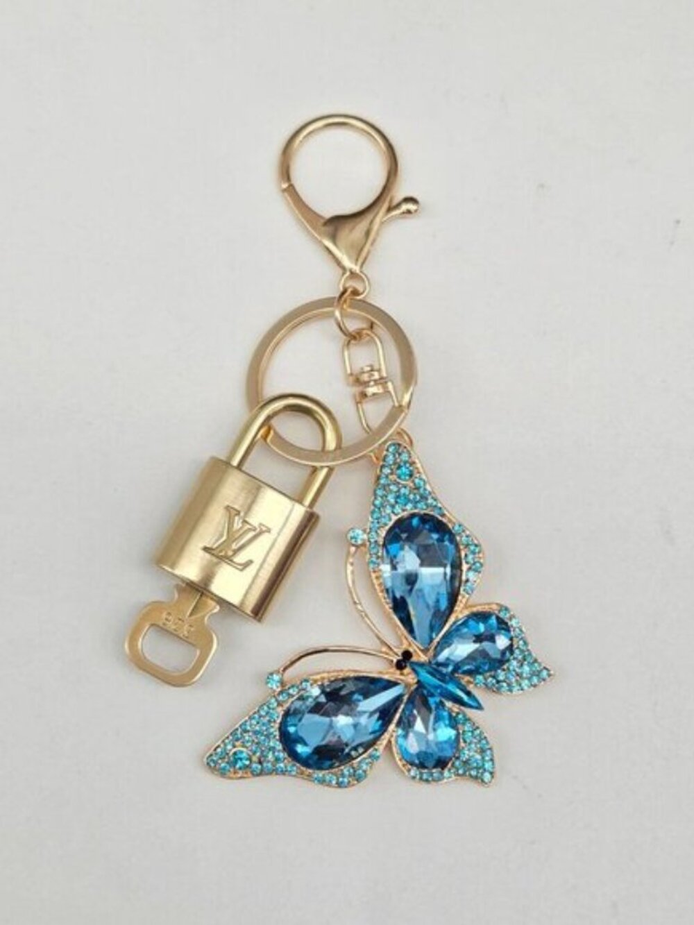 LV Gold Padlock 🔑 Authentic Louis Vuitton Charm + Unbranded Butterfly Keychain - Picture 7 of 9